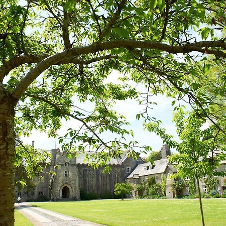 Dartington Hall Totnes Exterior foto